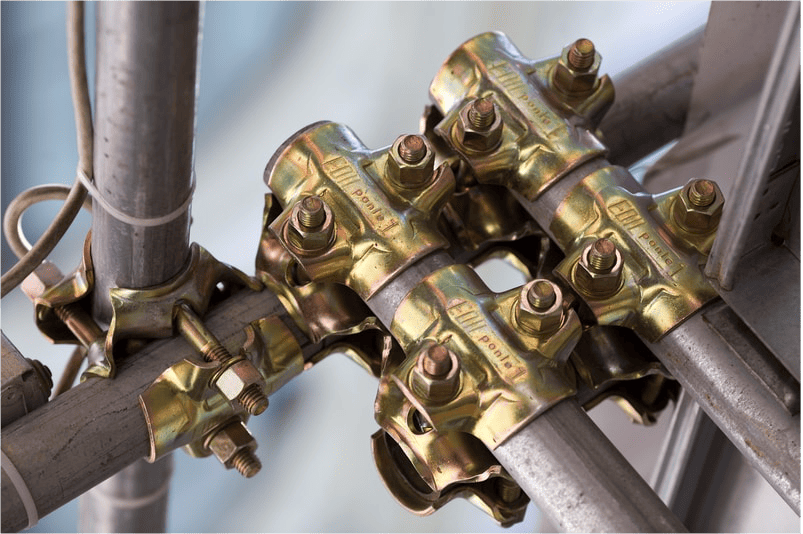 بست لوله داربست فلزی چهار پیچ